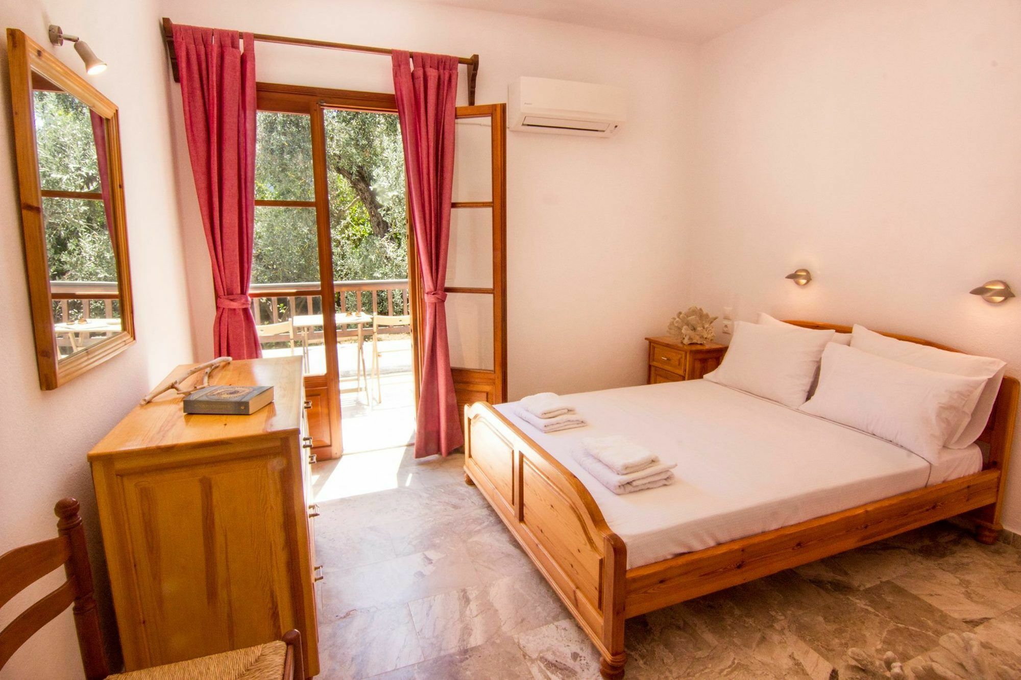 Naftilos Skiathos Bagian luar foto